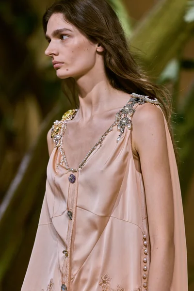 Look 104